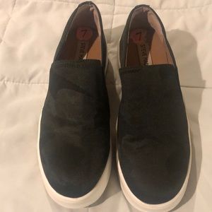 Steve Madden canvas Camo shoes